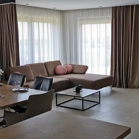 ゲストハウス Casa Grzina ロヴィニ