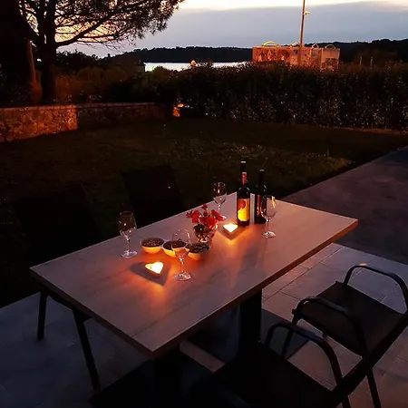 Casa Grzina 3* רוביני
