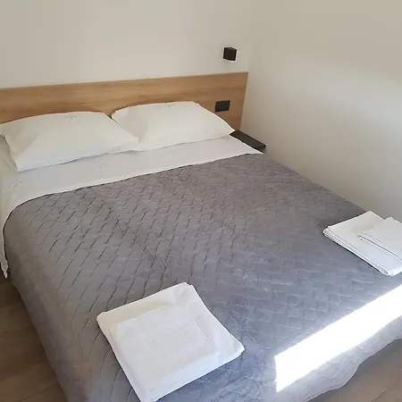 בית הארחה Casa Grzina 3*
